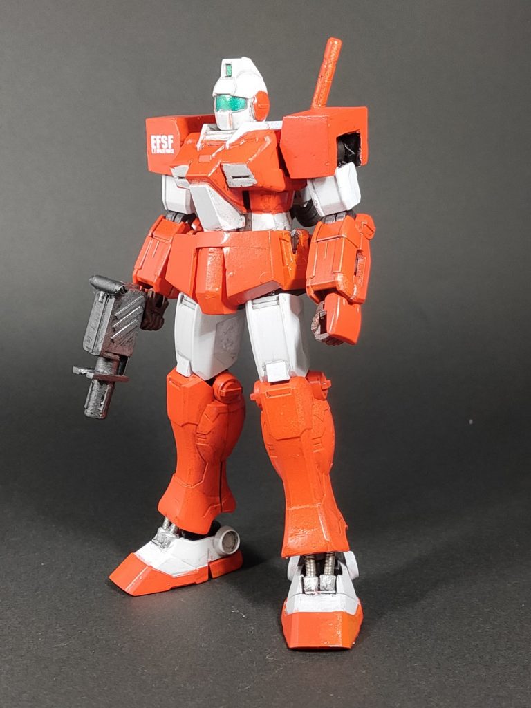 スプレーガンはそのままではなく、Gフレに持たせるということを考えて、ちょっと形状はアレンジしています。