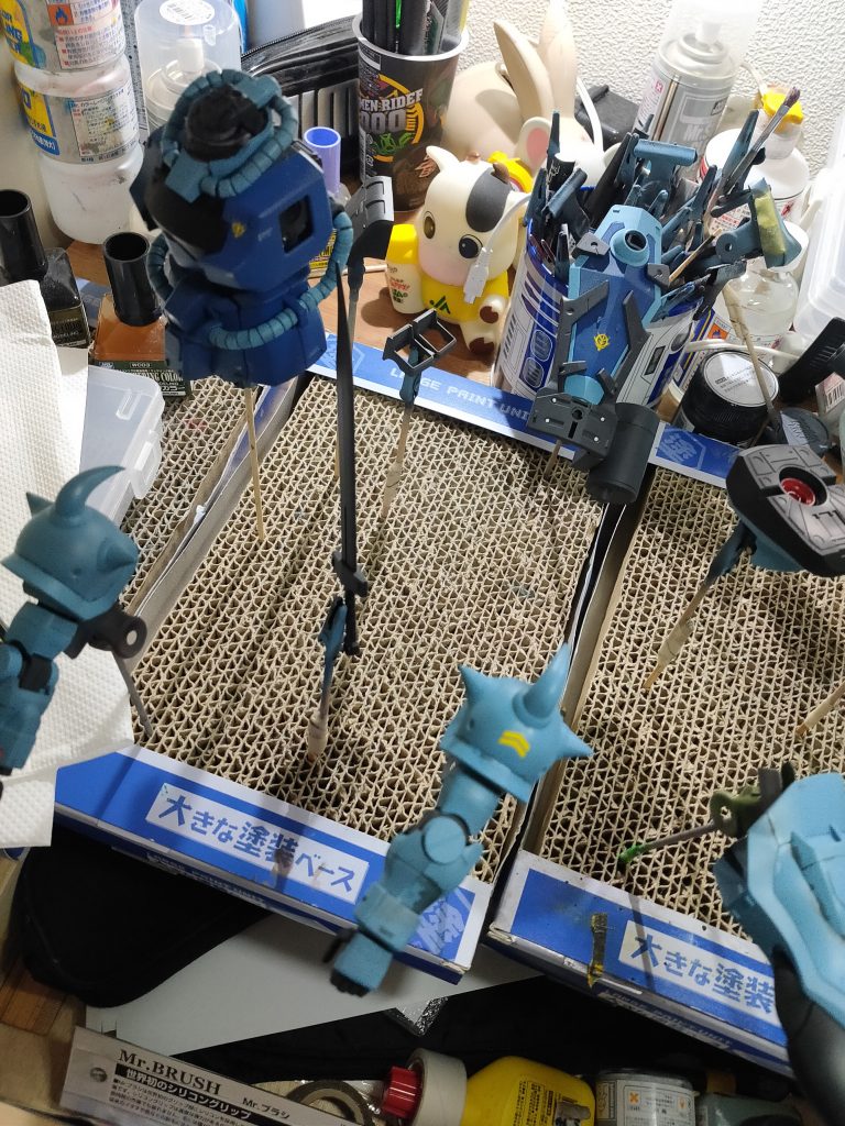 塗装してデカールを貼りその後ウェザリングしました