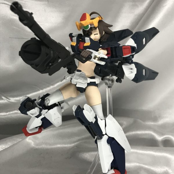 シスクードナミさん（白