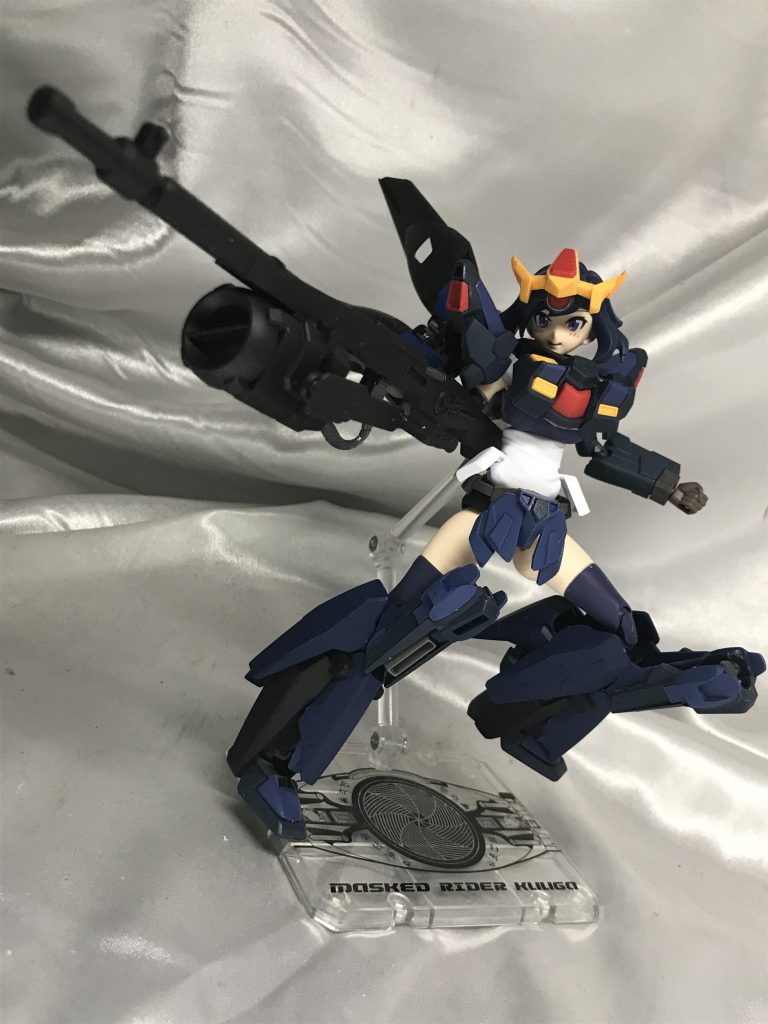 素体もナミさんで頭だけアヤメさんに代えようか迷ったのですが、ここまで同じにしてしまうのもつまらないので、アヤメVerは素体もアヤメにしました。