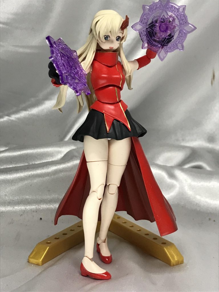 本来紫の魔法陣はもう一体ラクスが手に入ったときアガサハークネスVerを作ろうと作ったので、彼女の魔法陣は本来赤いんです。素材枯渇でやむなく紫になりました。