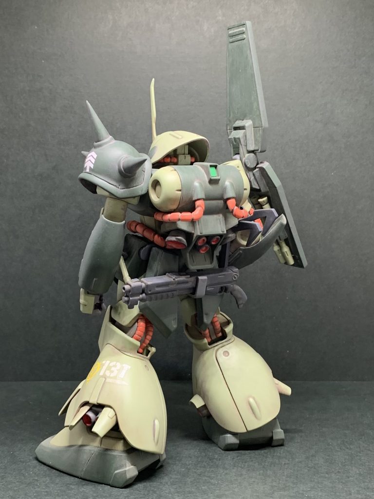 腰武装が好きなので、なんかジオンぽいものをということでコレ