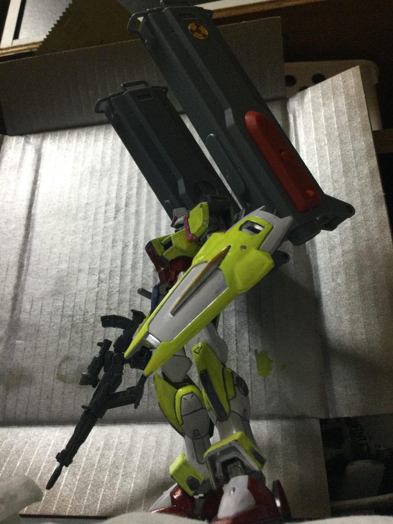 割れた部分の修復は思ったよりしっかりできていたので安心しました。重いストライカーパックでも安定していました。