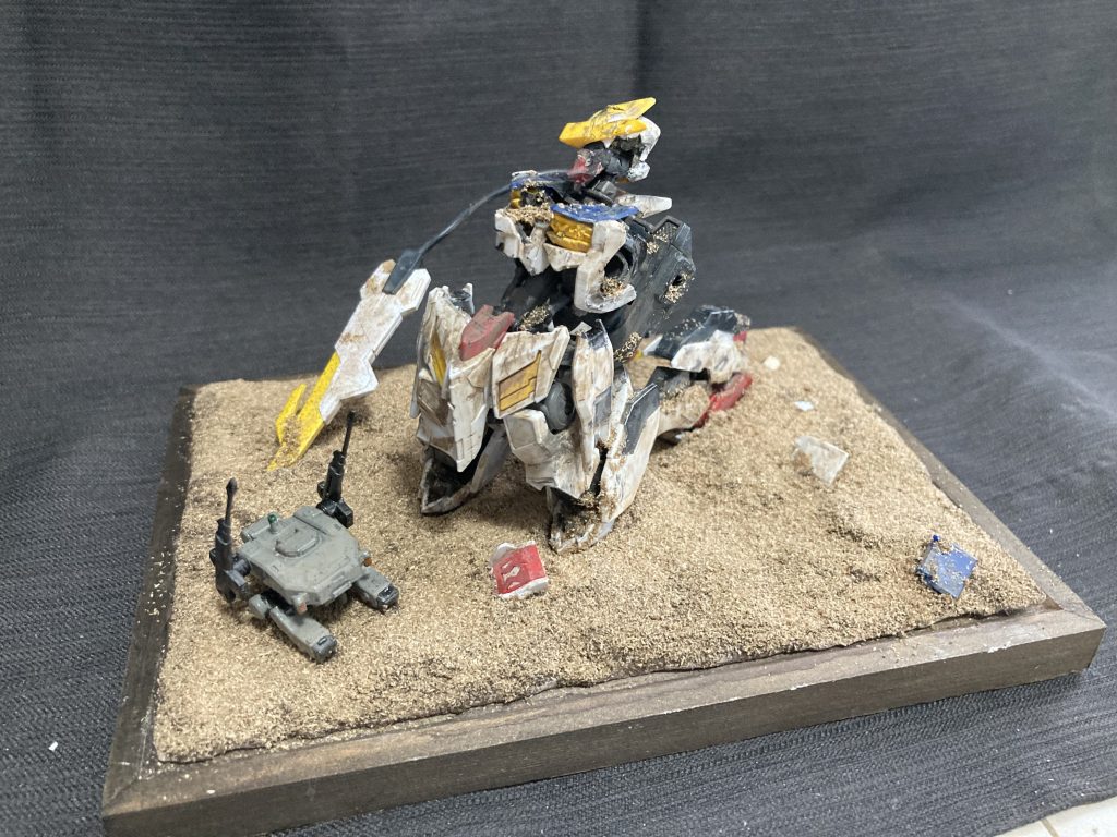 モビルワーカーは武器セットにあって使い道もないので置きましたが、想像の余地が出てよいかなと思いました。