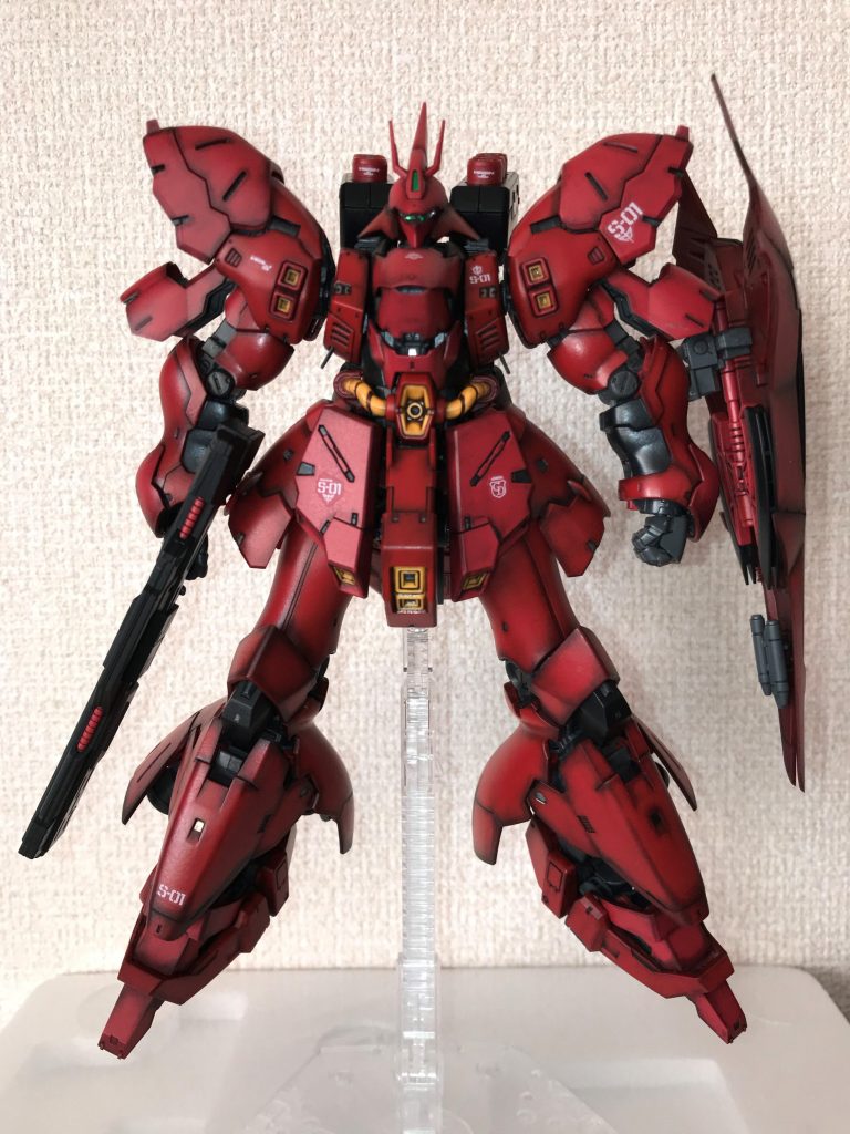 銀色の部分は手元にあったタミヤマーカーで全体をMrウェザリングカラーで塗ってウェザリングマスターを細部に着けてます。