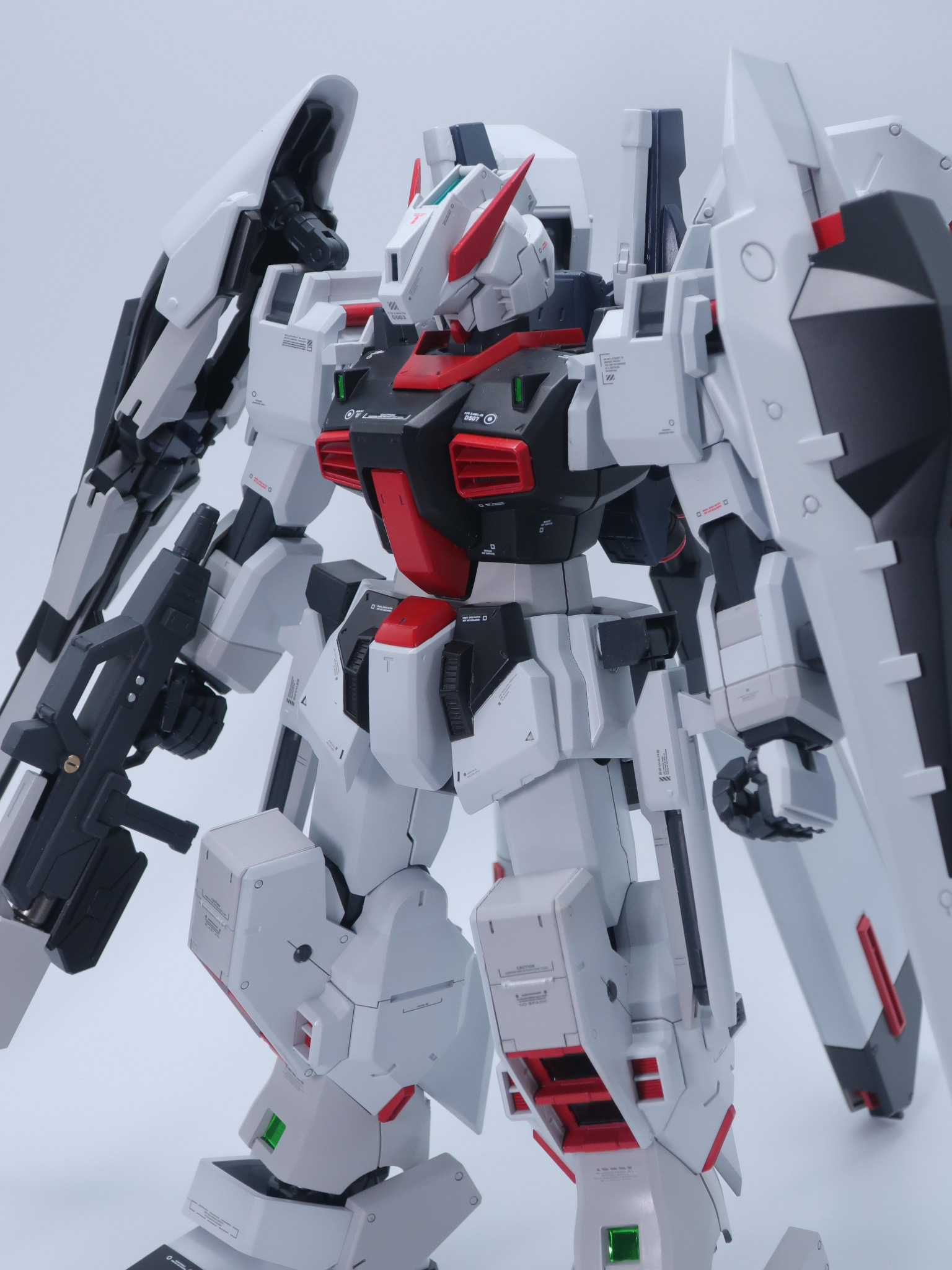 ＭＧ 1/100 ガンダムＴＲ-１［ヘイズル・アウスラ］ - プラモデル