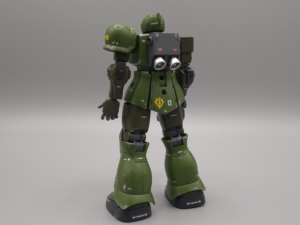 このオリジンザクはホントによくできてますね。今後も色々作ってみるつもりです。