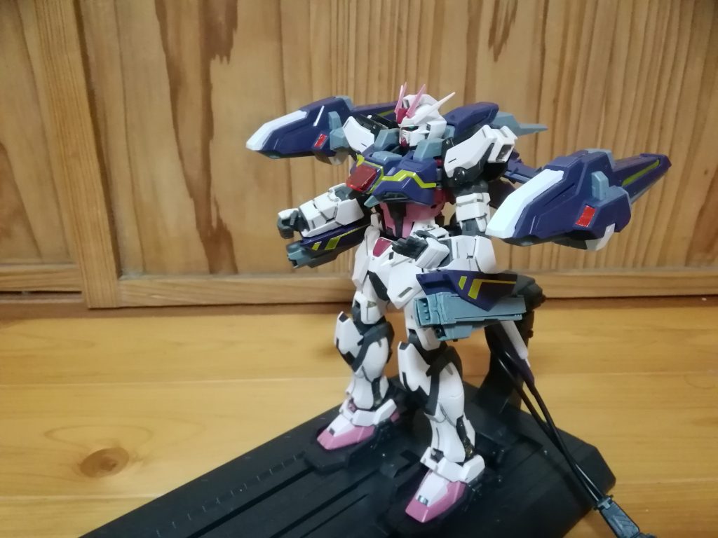 ストライクルージュライトニング装備