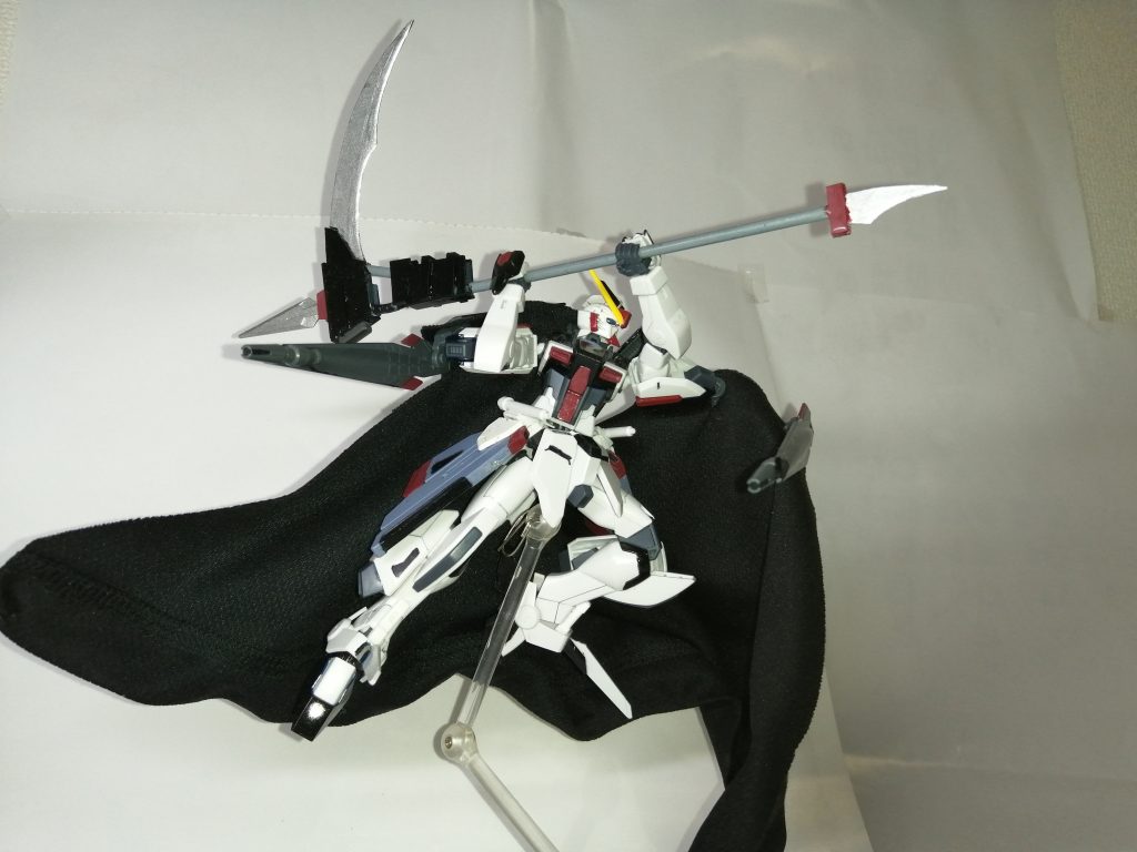 マントに針金を仕込みました