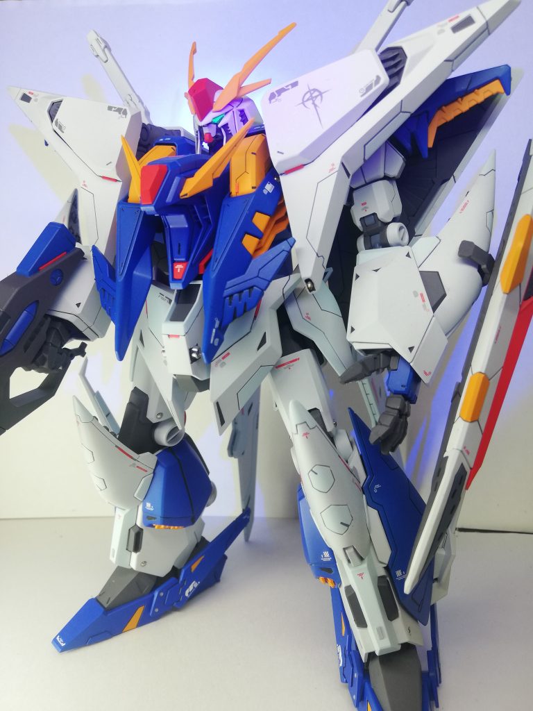 もちろん蛍光塗料