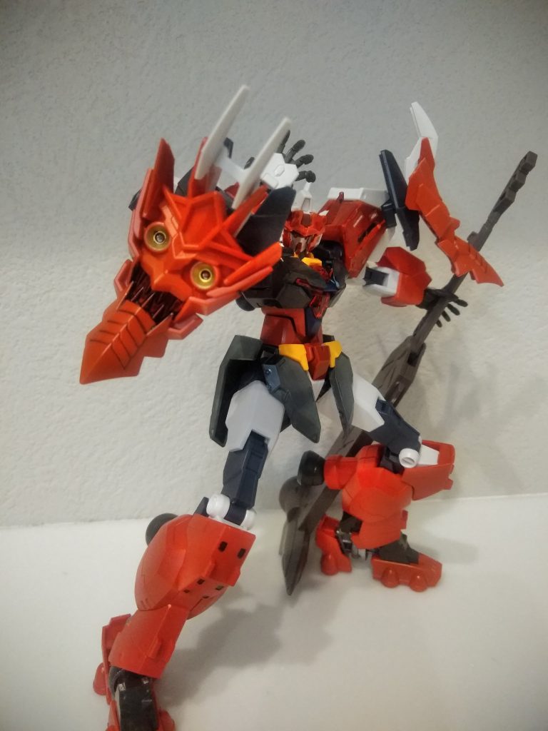 肩の鎧→鬼の篭手はデジモンのシュラウドモンのシルエットかっこいいなぁと思い取り入れました!