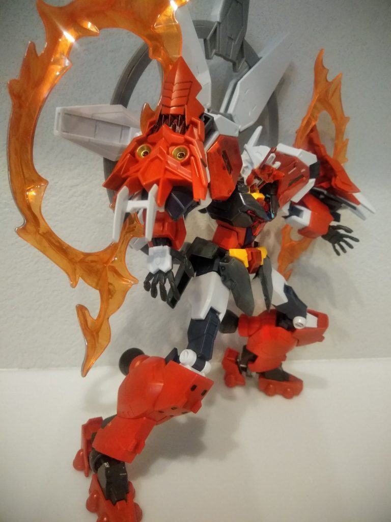 近接格闘!レクスを思わせる獣のような戦い方をする!