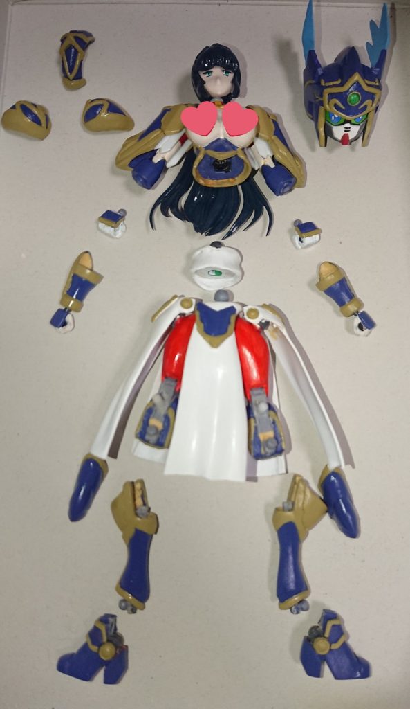 パーツ構成はこのようになっています(・ω・)まあ・・・ね?胸部装甲外せるのはロマンだから・・・ね?何よりそうしないとSDと戦乙女形態変形させることができなかったのでシカタナイネ