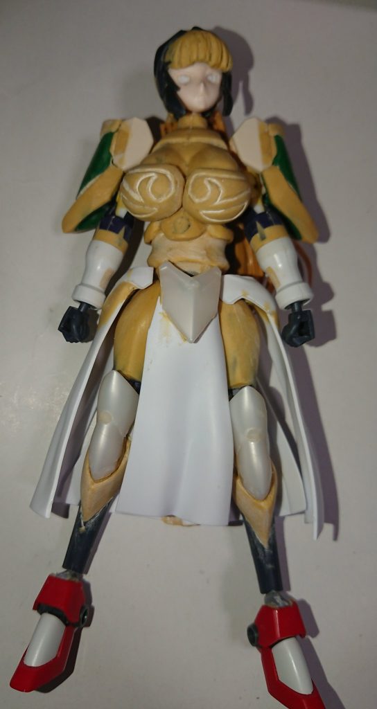 造形を修正している段階ですwww