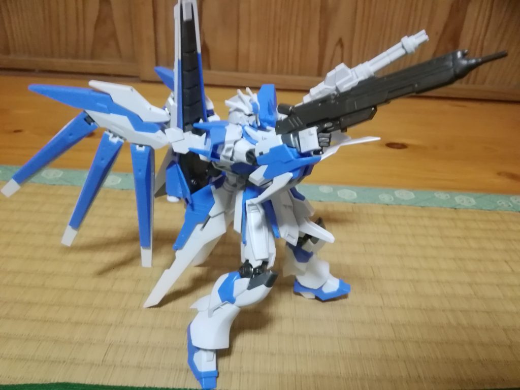 ハイニューガンダムヴレイブアメイジングレヴA装備–3枚目/制作者：アッキー