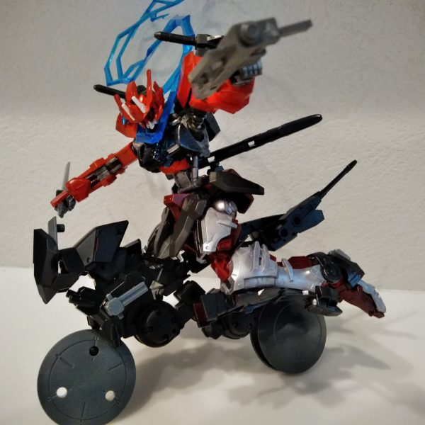 ガンダムアスタロトカムイ×シャドウライダー