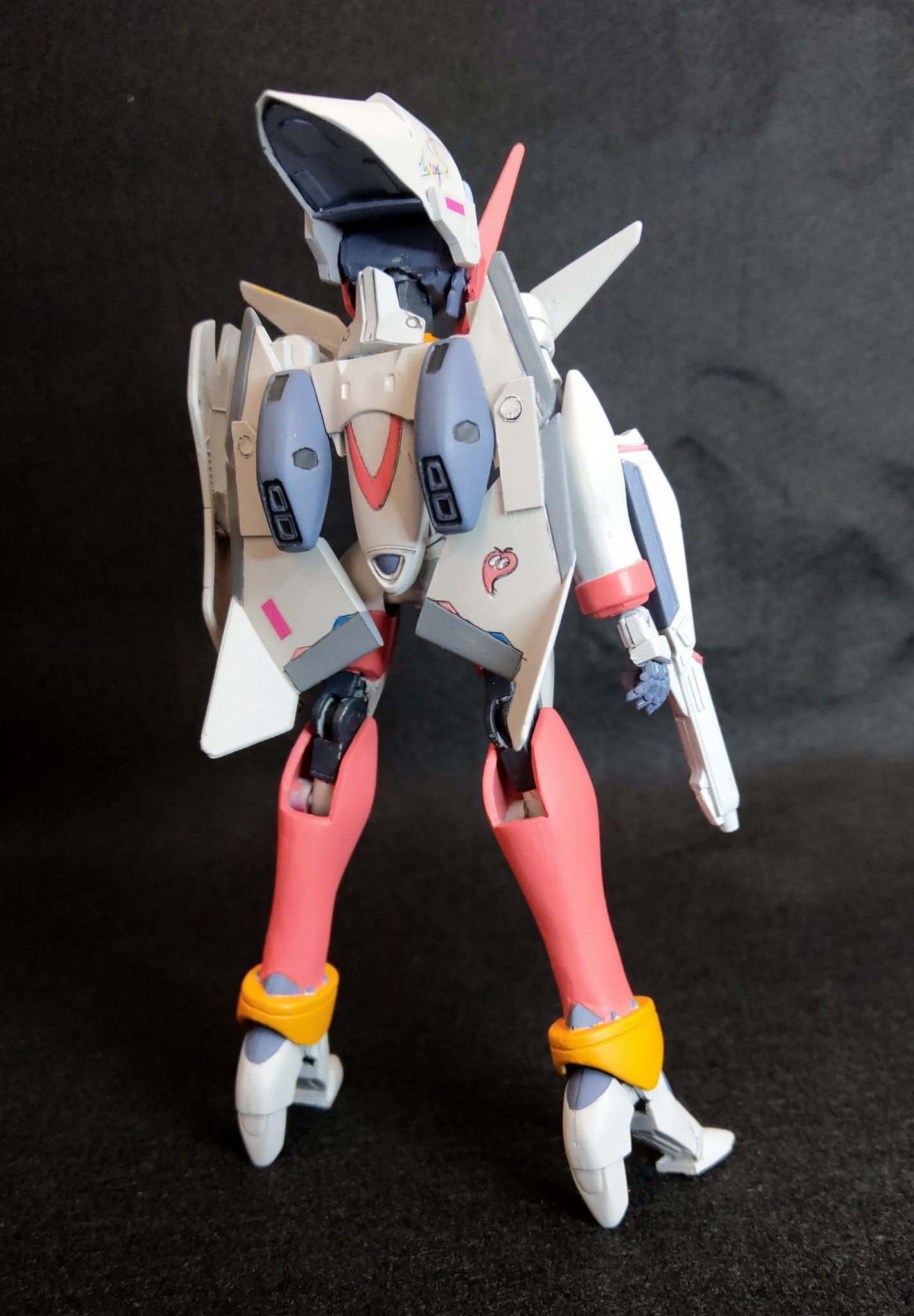 マクロス7 VF-11MAXL改 ミレーヌバルキリー｜umecyoさんのガンプラ作品