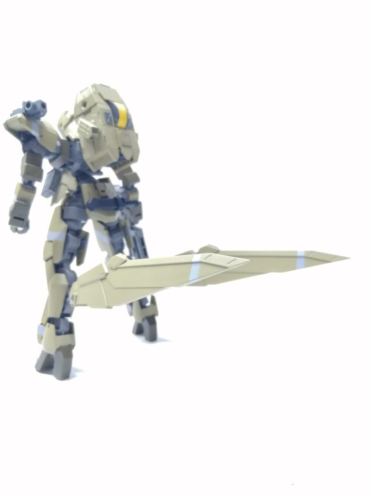 背面ウイングにピントがあってしまってますね…