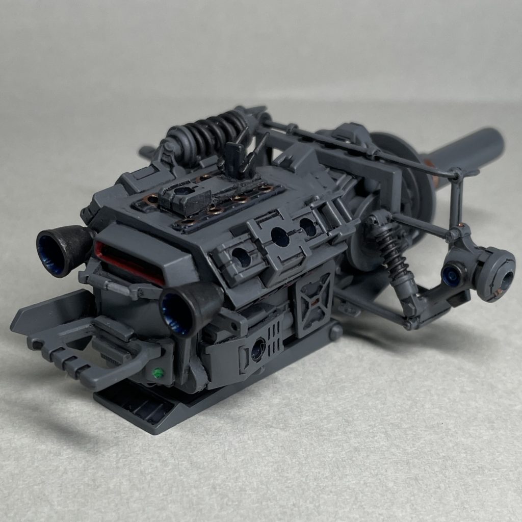 武装 うしろ ジェネレーター内蔵、宇宙空間で航行可能な複合火器。百式のメガバズーカランチャーのような運用を想定して作りました。