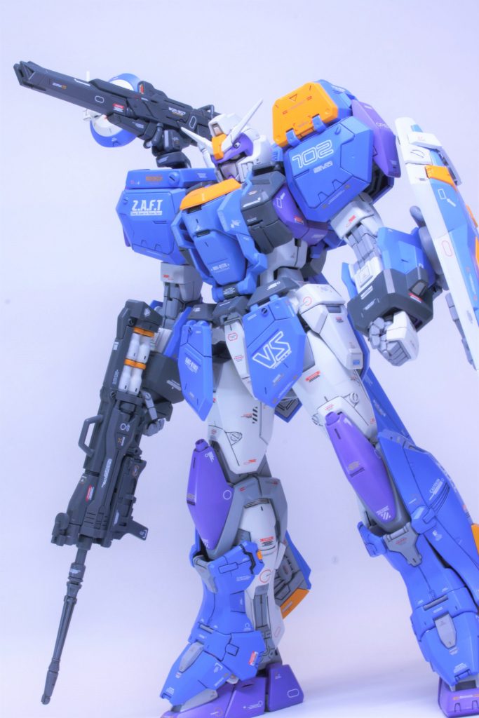MG デュエルガンダム”アサルトシュラウド”–3枚目/制作者：Machi