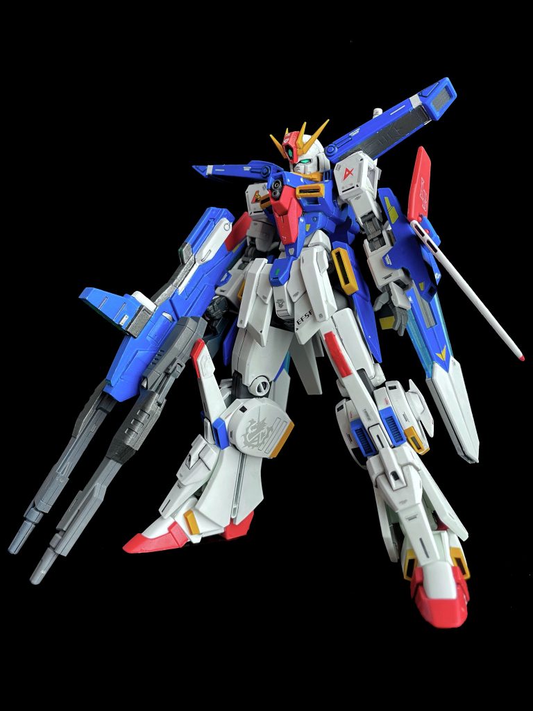 ツインキャノンはAGE3のキャノンとウイングゼロのツインバスターライフルなど色々組み合わせて、それっぽいシルエットのものを製作しました。