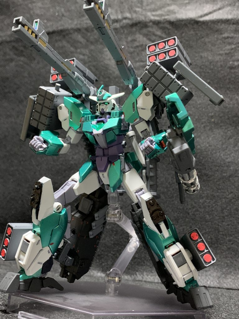 レールガンで超長距離射撃下から見上げたアングルは迫力が出ます。