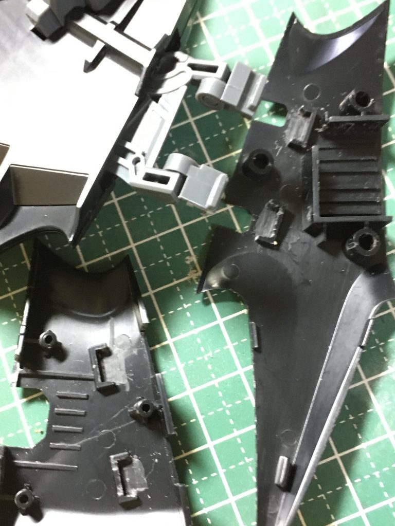 コの字カットで後ハメ。