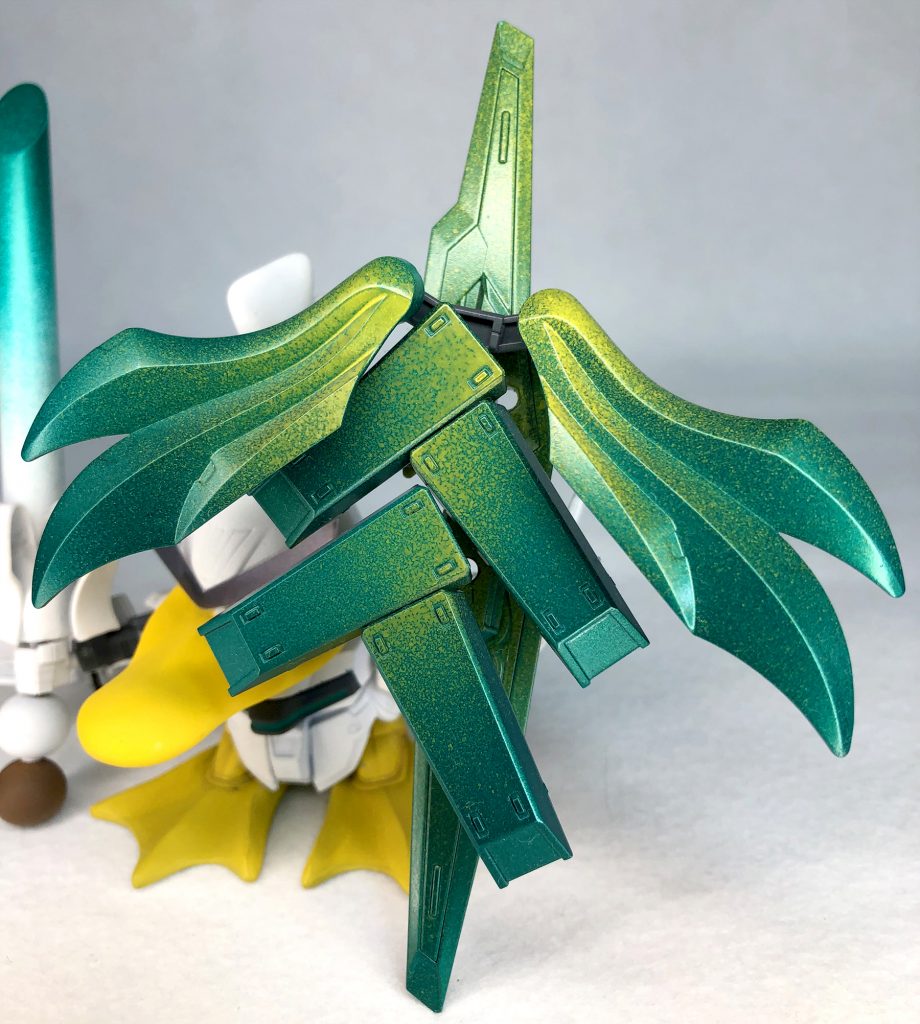 左にはネギ盾!元の形が編み込んだような形なのでそのような形ができないか...とこのようにしたのですが結構デカくなっちゃいましたね、横幅まで考えたら剣よりスゴいかも💦