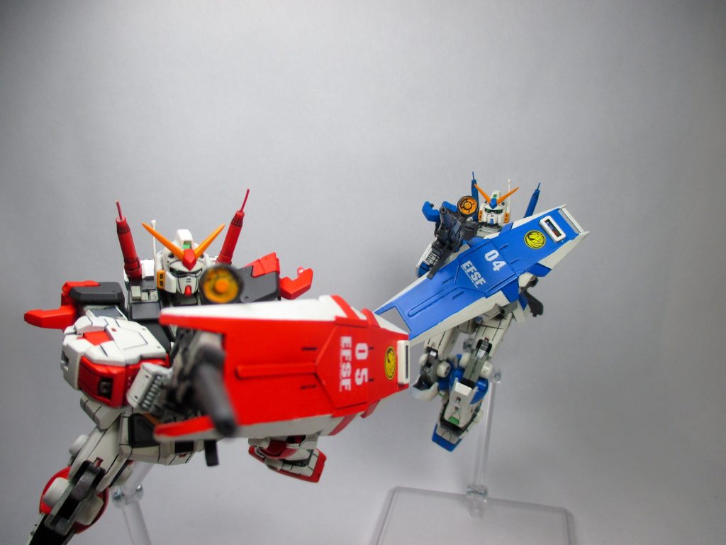 ガンダム5号機＆ガンダム4号機–5枚目/制作者：堺・悠一