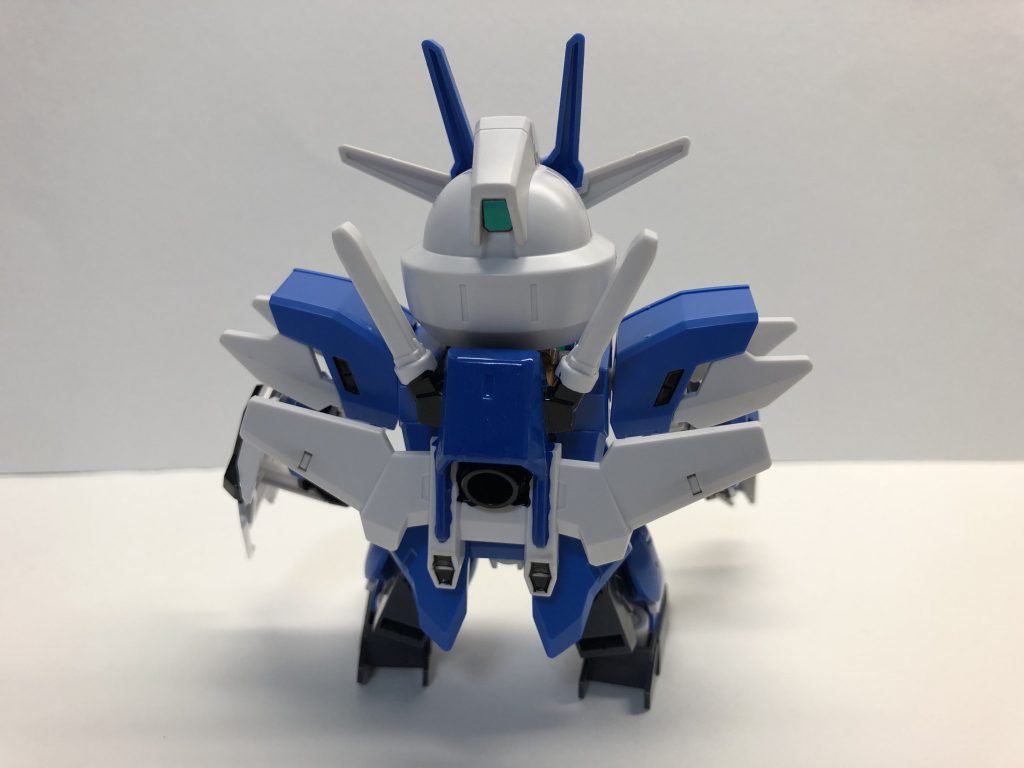 背面です。青い部分、黒い部分を塗装しました。