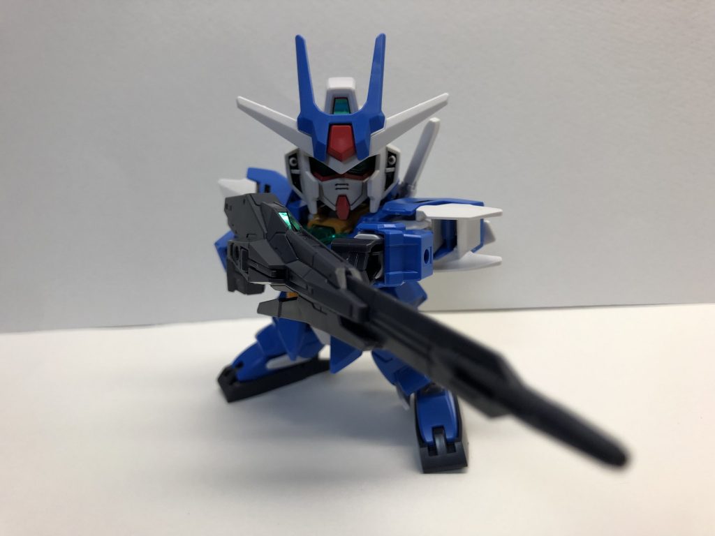 HGのライフルを普通に構えた状態です。