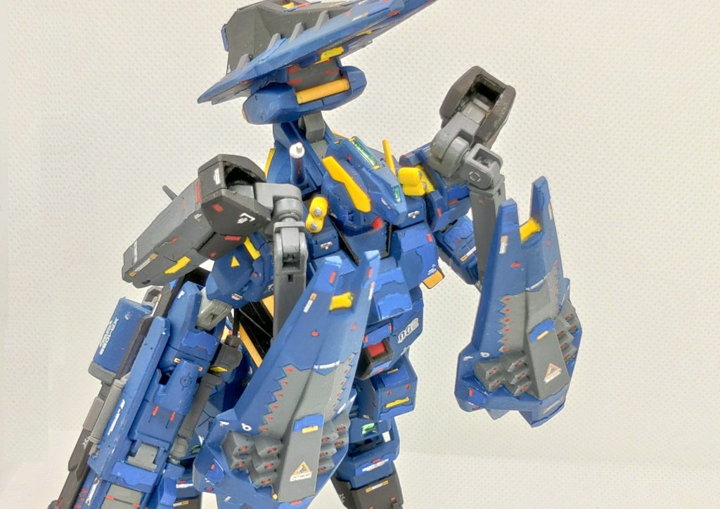 巡航形態 3枚のシールドブースターはチョバムアーマーやシェキナーの重量を補う形の物ですが十分な推力を生み出している。