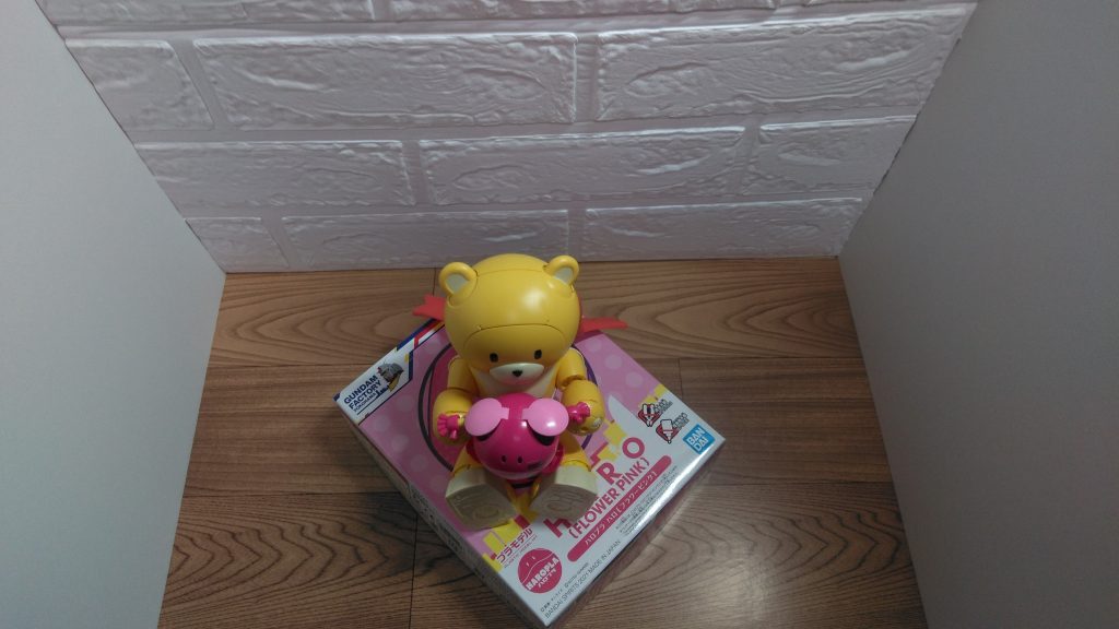 　背景はＡＳＷ−Ｇ０１ インスタ・バエル……ではなく、インスタ映え用のセットで撮影しました。