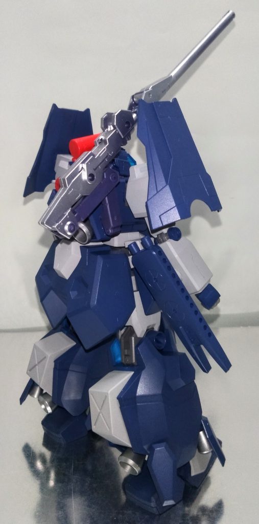 リニアカノンに見立てたものは、可動するゼルトザームアームズなので、