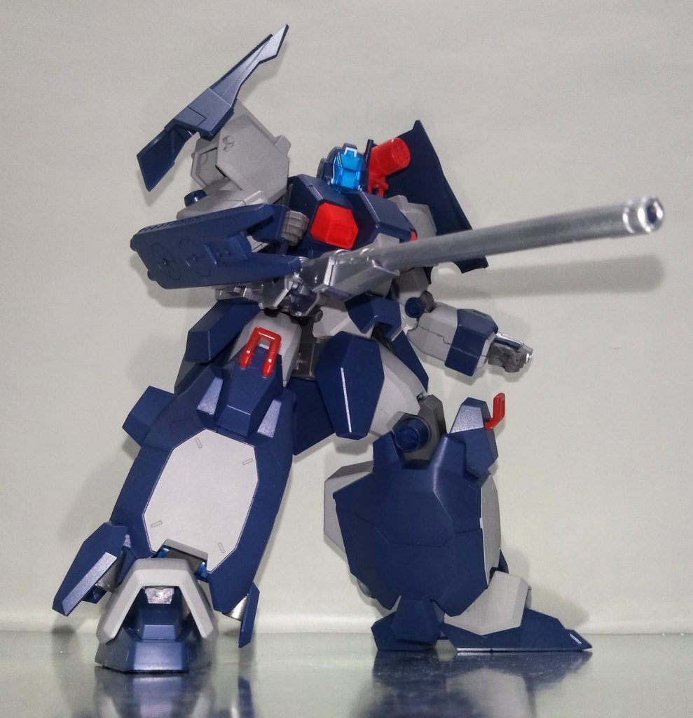 ポージング、「当たれ〜！」