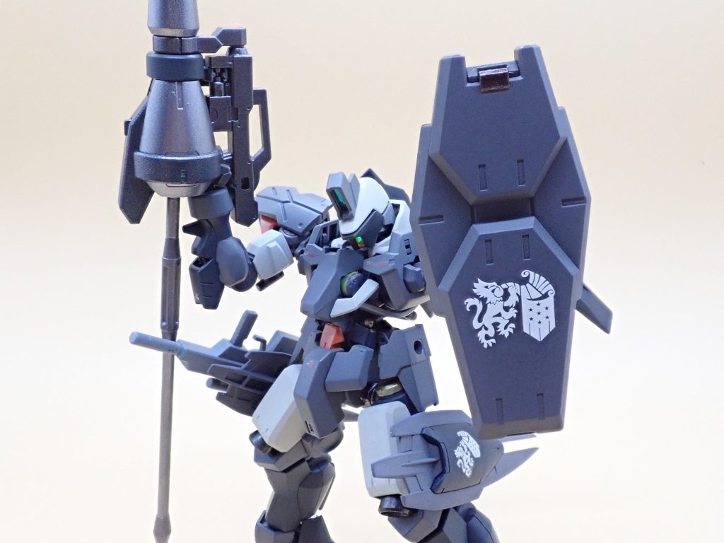 カメラやリアクターは100均で購入したホログラムテープを貼ってますコスパ良いけどちょっと剥がれてきた…かも