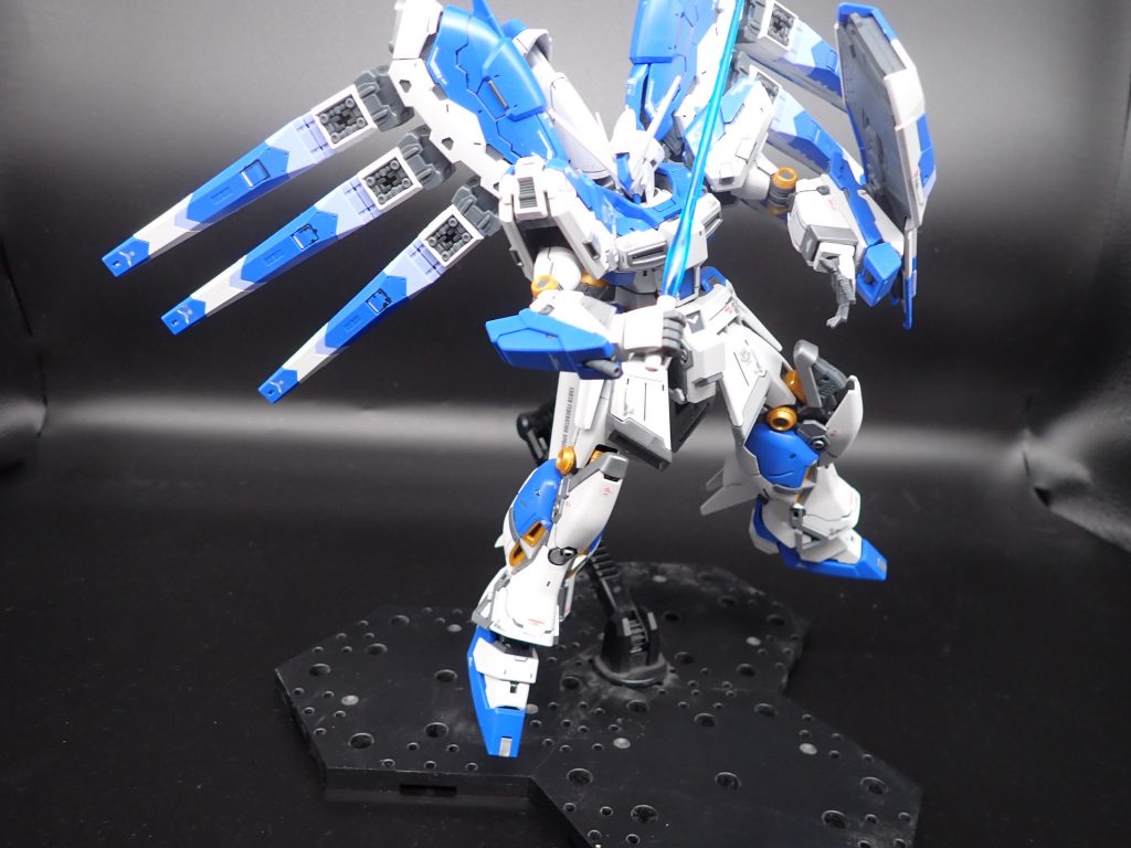 RGハイニューガンダム–4枚目/制作者：アンジェロのプラモデル工房