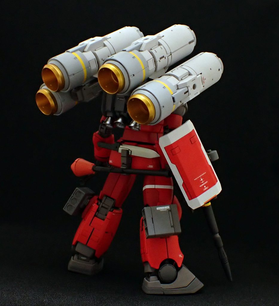 シュツルムファウストとナイフはコトブキヤのパーツを使用。バックパック本体はオリジン版を使用しています。