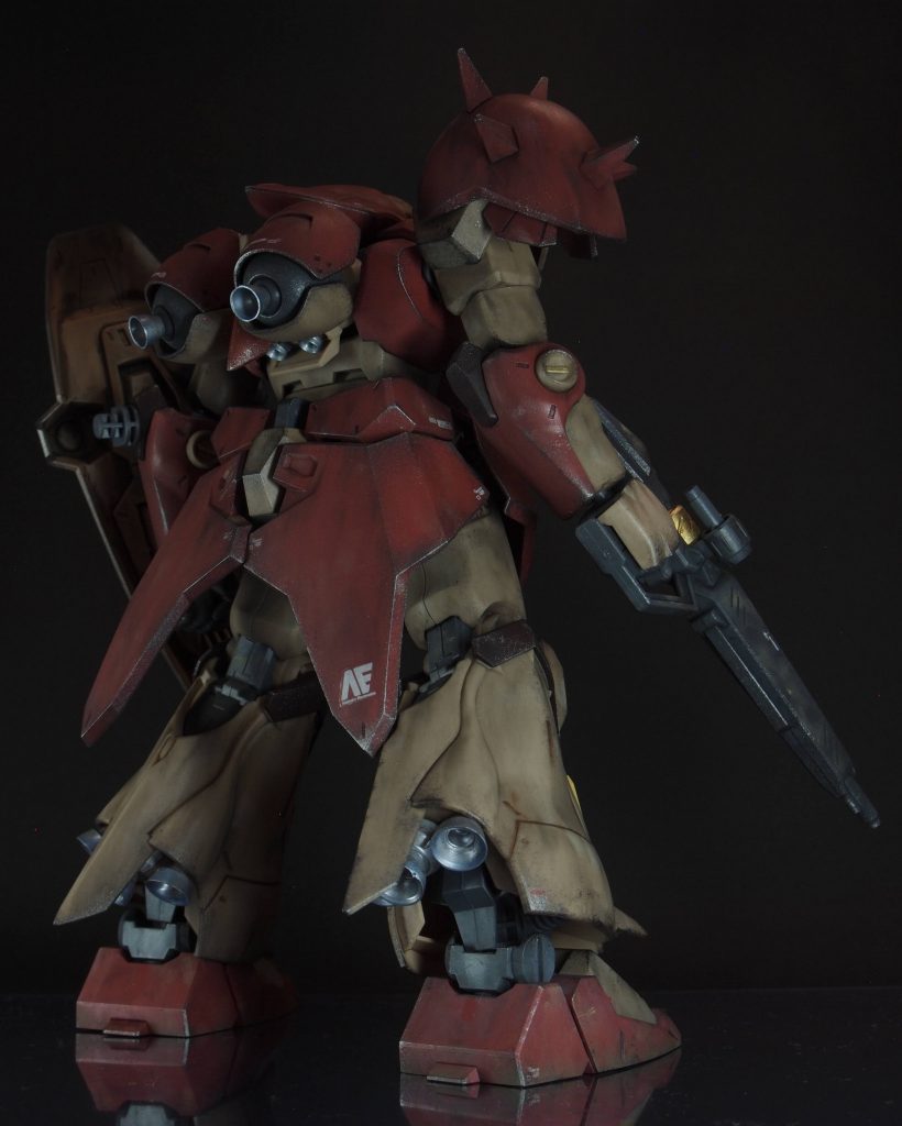 製造メーカーのデカールは後ろにつける主義です。