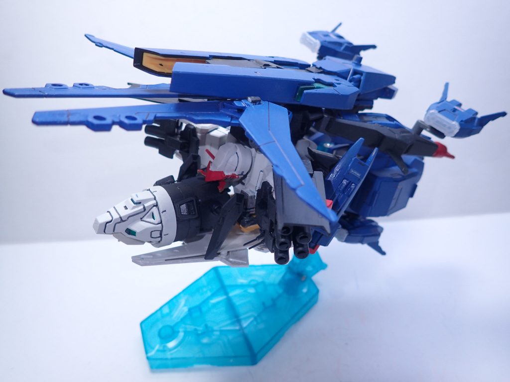 やっつけですが、一応プトレマイオスを意識した戦艦モードになります。