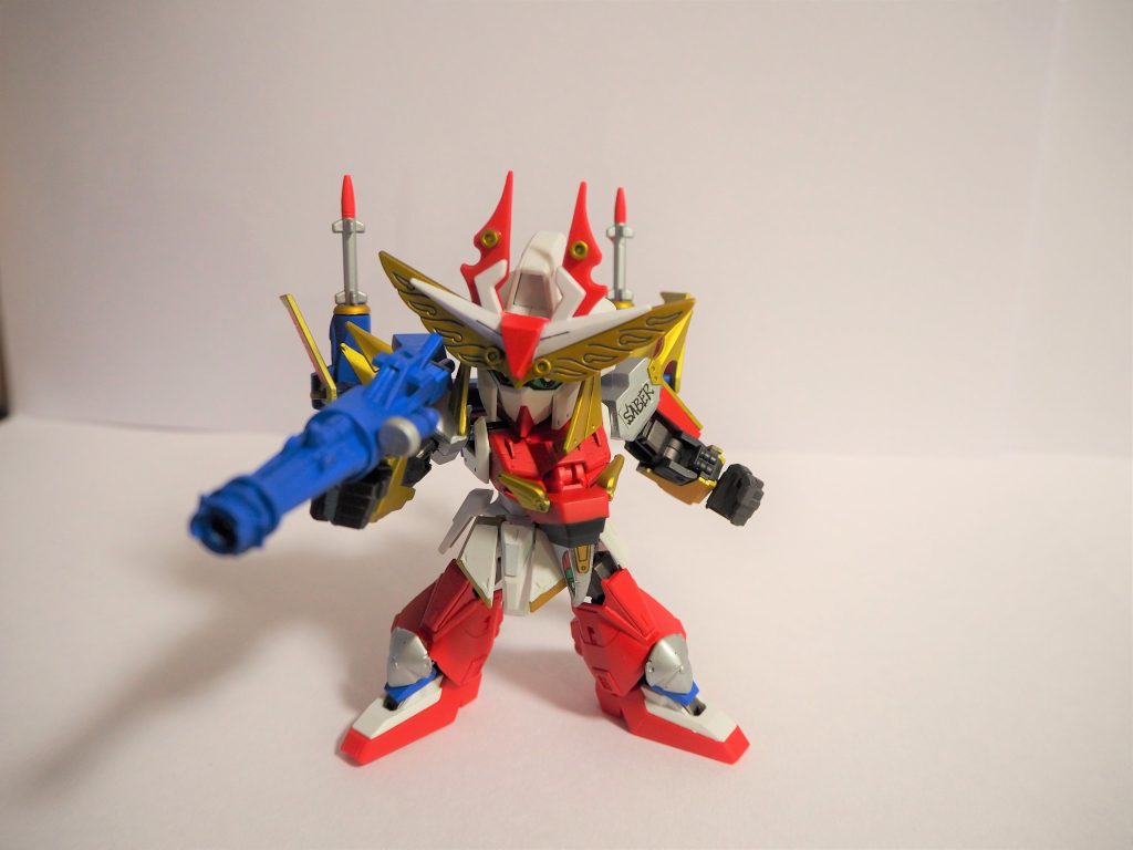 バルカンライフルにはクロスシルエットのトリガーを接着し、保持出来るようにしました。