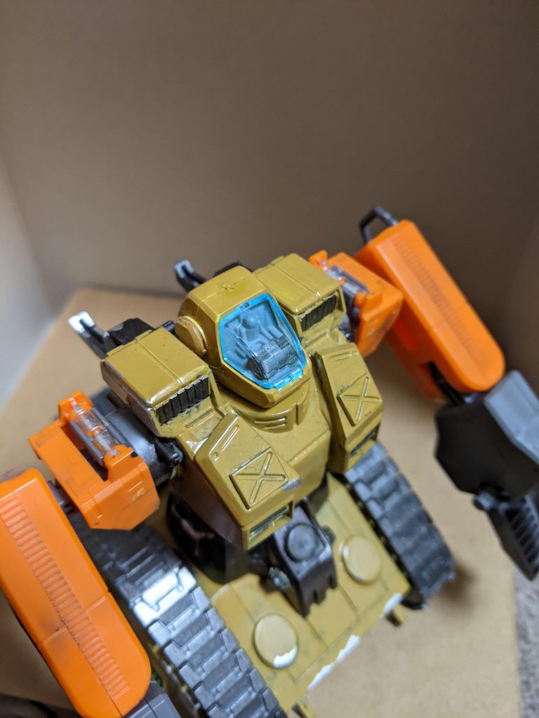 もともとキャノンがあった場所はジムのサイドアーマーで塞ぎました。