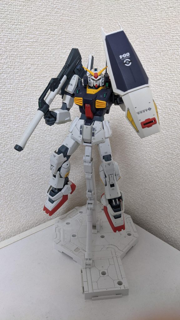 とさかのセンサーがクリアブルーでキラリとしてます。 