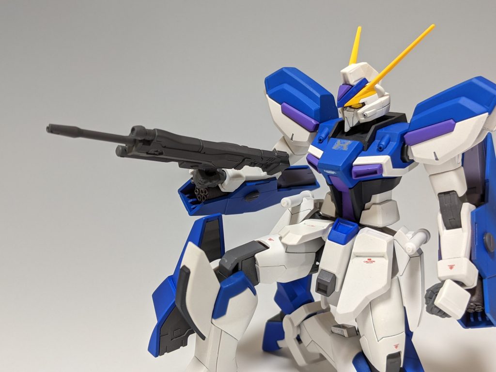 175mmグレネードランチャー装備57mm高エネルギービームライフル、要はデュエルのビームライフルです。システムウェポンキット010のものをそのまま使っています。