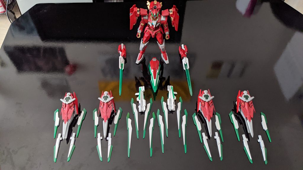 武装一覧写真に載せ忘れてしまいましたが、GNシールド/Ηの先端部にあるビット2箇所も分離可能です。