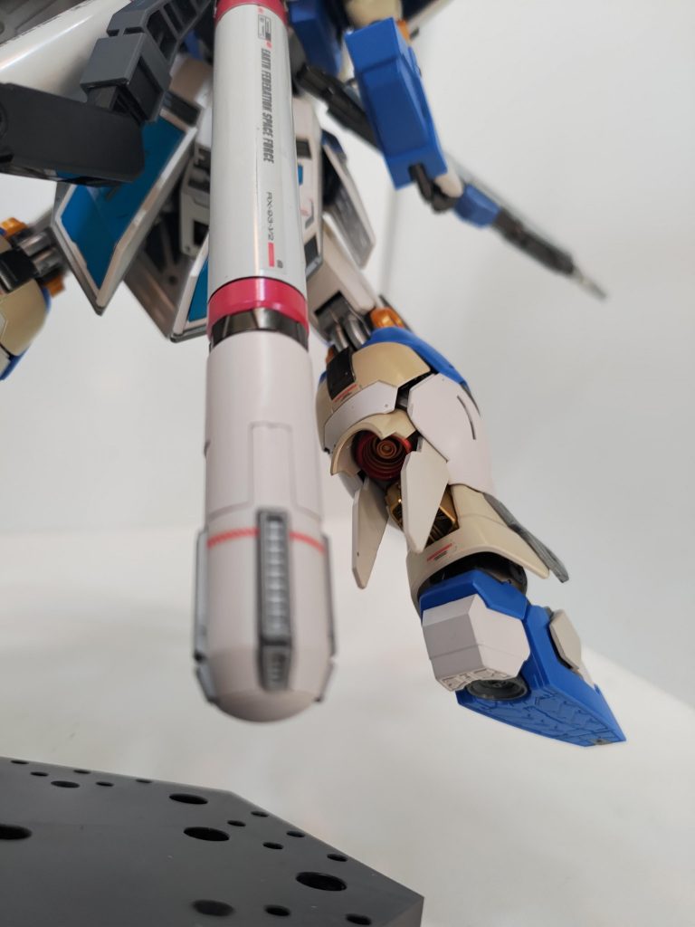 Hi-vガンダム–5枚目/制作者：Peter