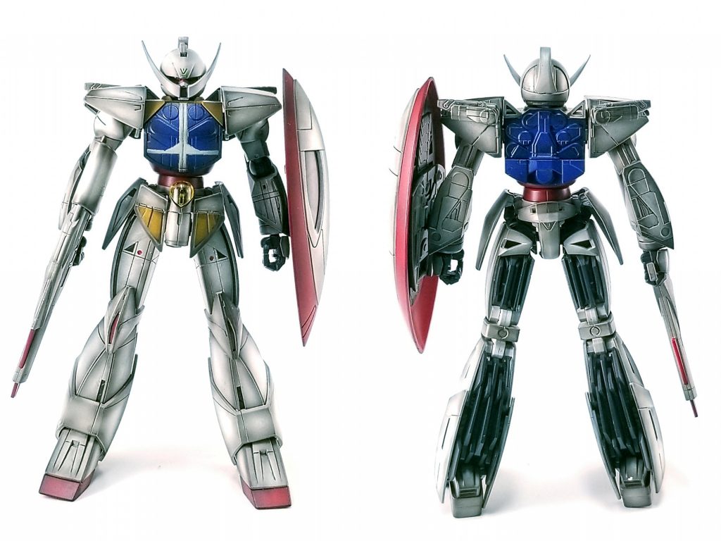 初のシャドウ吹きだったため、今回は反省が多い出来になりました。一応形にはなったもののシャドウの濃淡のムラが大きく出て、クリアランス不足でビームサーベルが固着して取り外せません。   