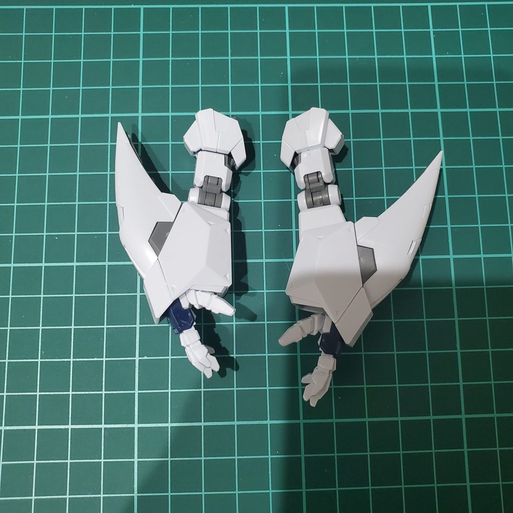 腕を3箇所に分割して延長＆前き腕が内側に向くように変更