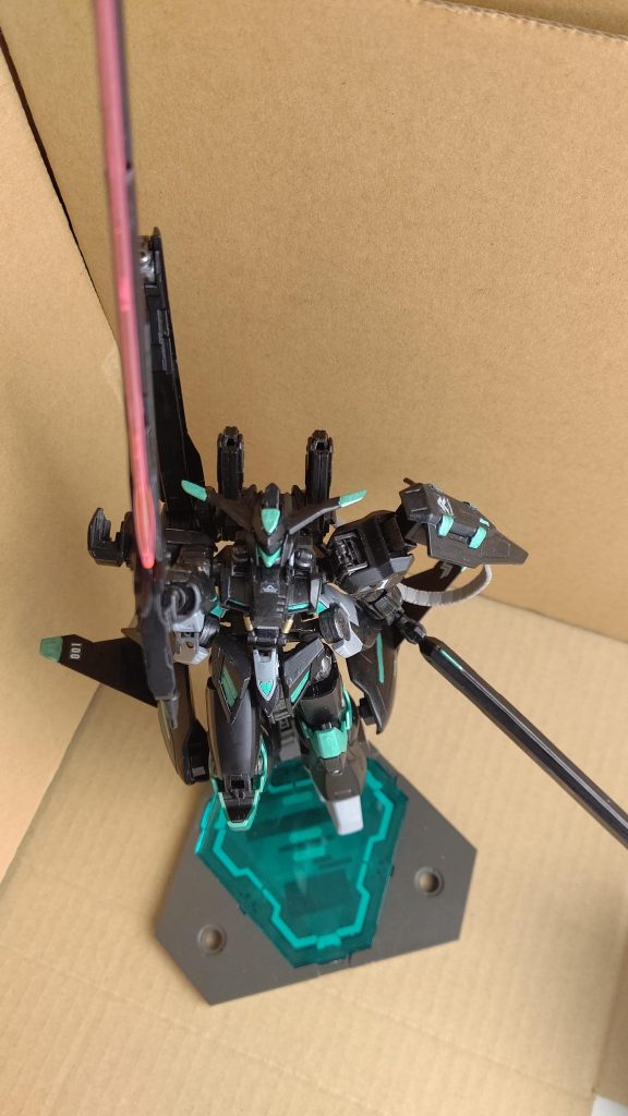 バエル(の頭)を持つ私に逆らうか…!近接武器にはアロンダイトとソードメイス、耐ビーム耐物理どちらも行けるように二刀流です
