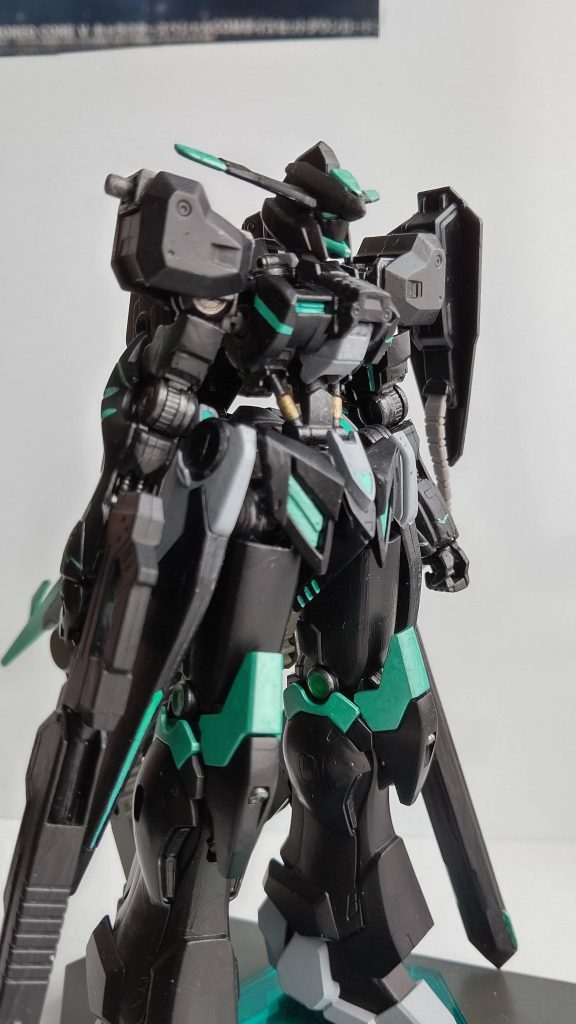 初めてフル塗装したので、ザラザラしてたりムラがあったりとひどい出来ですが、楽しかったです